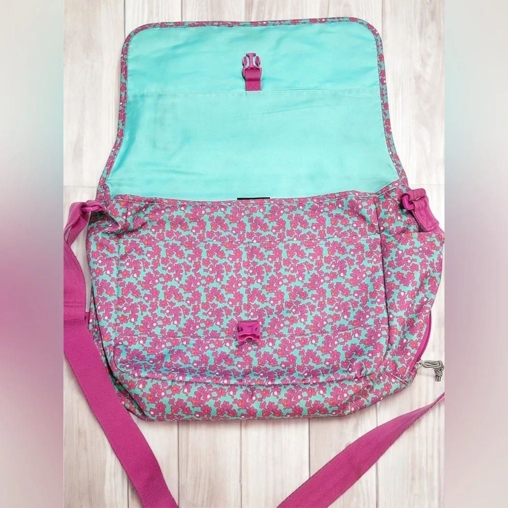 Vera Bradley  Falling Flowers MESSENGER School Travel Crossbody Bag 13x11x4 EUC